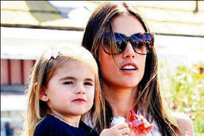 Alessandra hasret giderdi