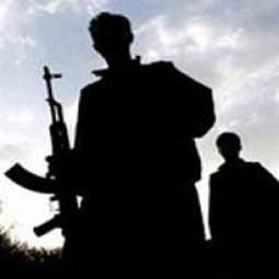 Teröristler mermer ocağını bastı