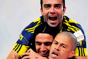 Herşeye rağmen Fenerbahçe