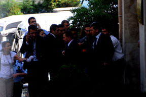 İki general tutuklandı