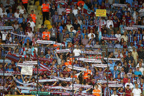 2 bin taraftar destekledi