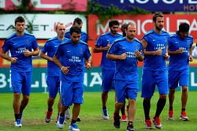 Yerel basın eleştiri yağdırdı