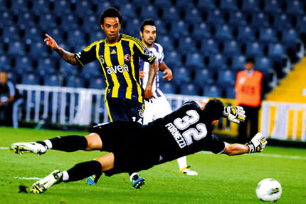 Asla yanlız yürümeyeceksin