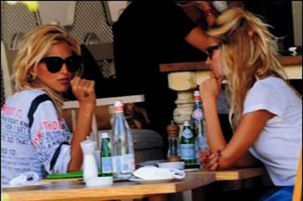 Abla-kardeş dert küpü!