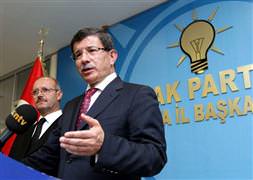 Libya'ya paraşütle yardı