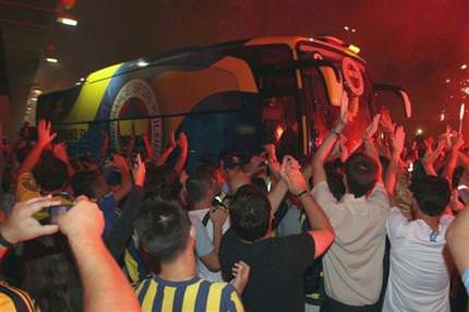 Bileti olmayan maçı izleyemeyecek!