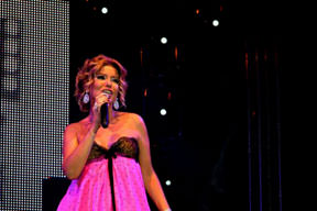 Annesini böyle izledi