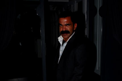 Çaycı Hüseyin entelleşti