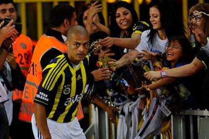 Fenerbahçe Kadıköy’de yenilmiyor