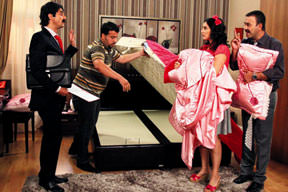 Cazibe'ye haciz oyunu