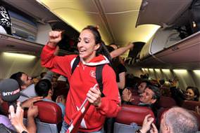 Sultanlar gibi döndüler