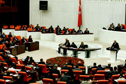 Tezkere 5. defa geçti