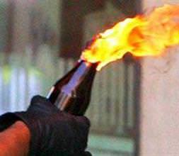 Karakola molotoflu saldırı