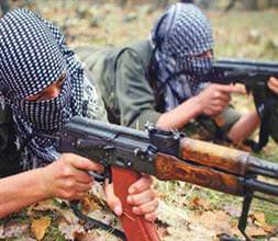 Bingöl'de polis karakoluna saldırı