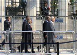 Cenazeye kimler katıldı?