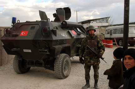 ISAF komutası yine TSK'da