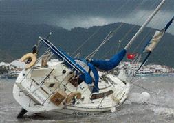 Karaya vuran gemiler gibi