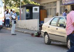 Polis karakoluna canlı bomba saldırısı