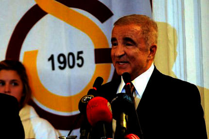 Fenerbahçe dimdik ayakta