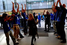 İPhone 4S'e kavuşma sevinci