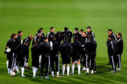 Kiev Kartal'a ters geliyor!