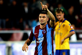 Burak asla gitmeyecek