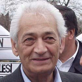 Adnan Şenses'in midesi alındı