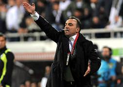 Beşiktaşlı taraftarlardan teknik heyete tepki