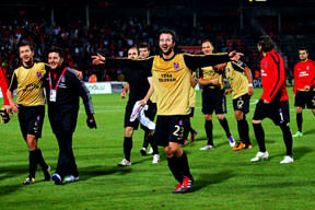 Grip olan Giray serumla oynadı