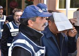 İzmir'de gözaltına alınan 24 zanlı adliyede