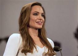 Angelina Jolie'nin karanlık sırları ortaya çıkıyor