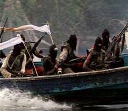 Yunan gemisini kaçırdılar