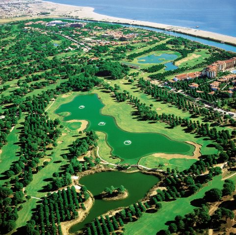 Golf merkezi oldu