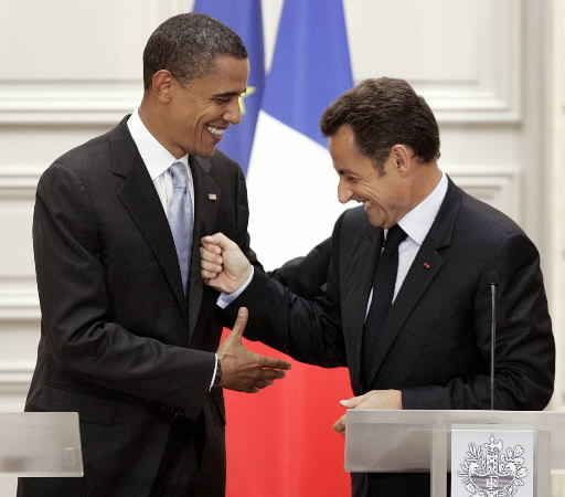 Sarkozy ile dalga geçti