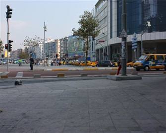 Kadıköy Meydanı trafiğe kapatılıyor