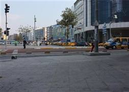 Kadıköy Meydanı trafiğe kapatılıyor