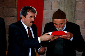 Oğlumu kandırdılar