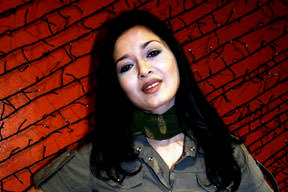 Aşkından selam getirdi