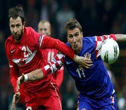 Giray kadrodan çıkarıldı
