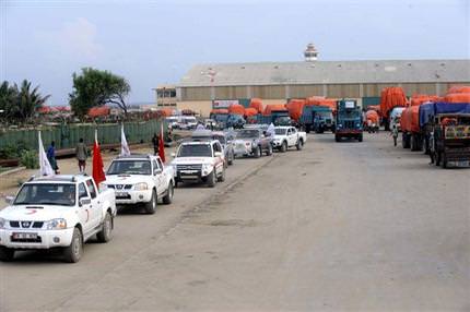 Mogadişu caddelerinde Türk konvoyu