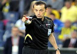 Derbiyi Cüneyt Çakır yönetecek
