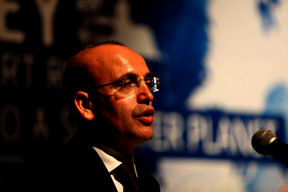 'Ev kaçıran bir yabancı var mı?'