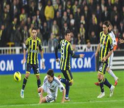 Emre ve Gökhan birbirine girdi!