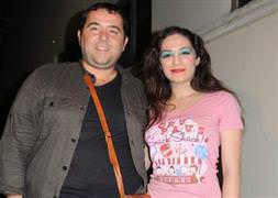 "İşte nişan yüzüğüm"