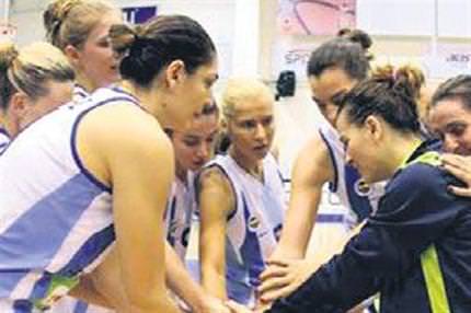 Kanarya zirveyi sevdi