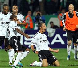 Polis, Holosko'yu taraftar zannetti!