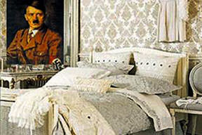 Hitler’in yatağına girildi!