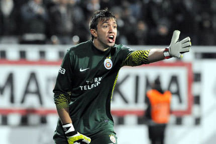 Muslera 3 hafta sonra yedi