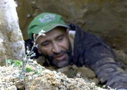 Toprak altında ecel terleri döktü