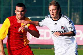 A2 derbisinde gülen yok